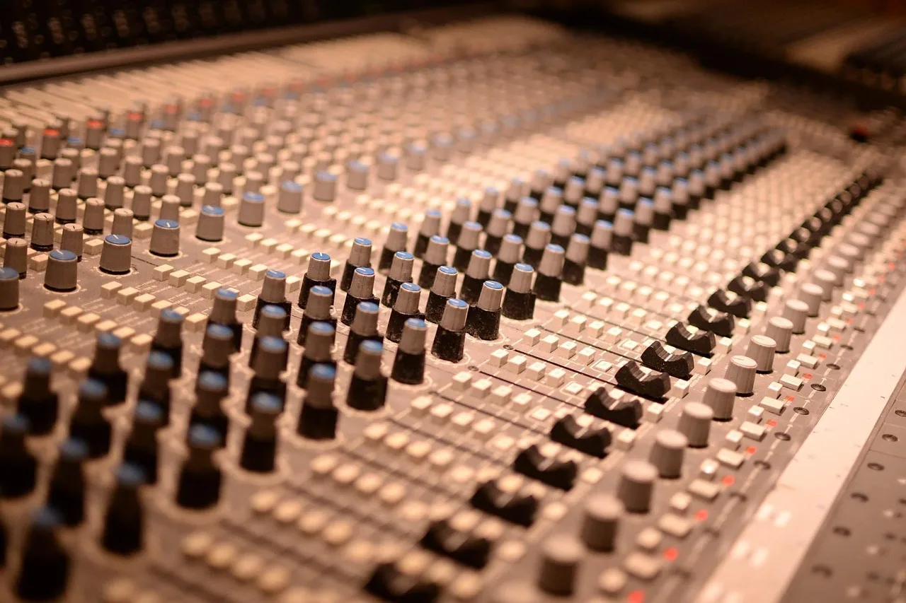 mixer, controller, music, audio, sound studio, studio, music studio, sound mixer, sound, music system, teacher's desk, recording, amplifier, power mixer, mixer, studio, music studio, music studio, music studio, music studio, music studio. How to start music studio operations: local factors